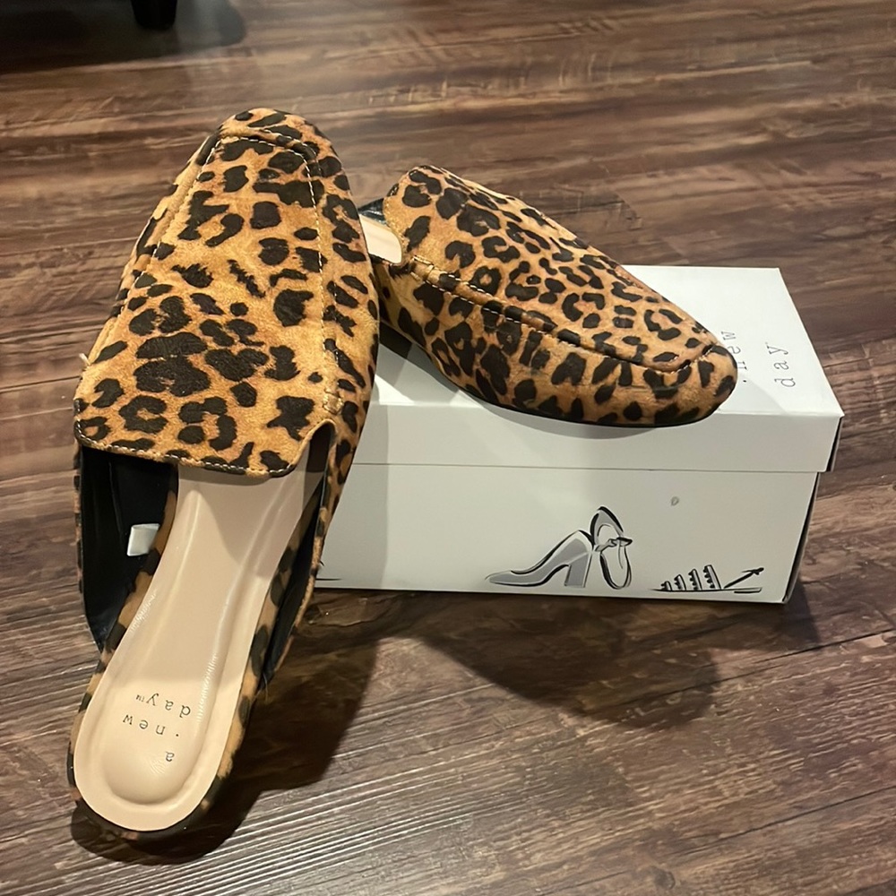 A New Day brand shoes from Target. Never been worn size 8